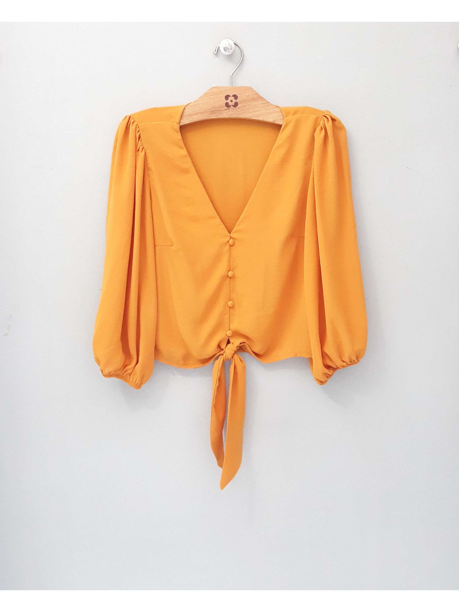 BLUSA CREPE LISA DE AMARRAR - BLUSAS - PRODUTOS