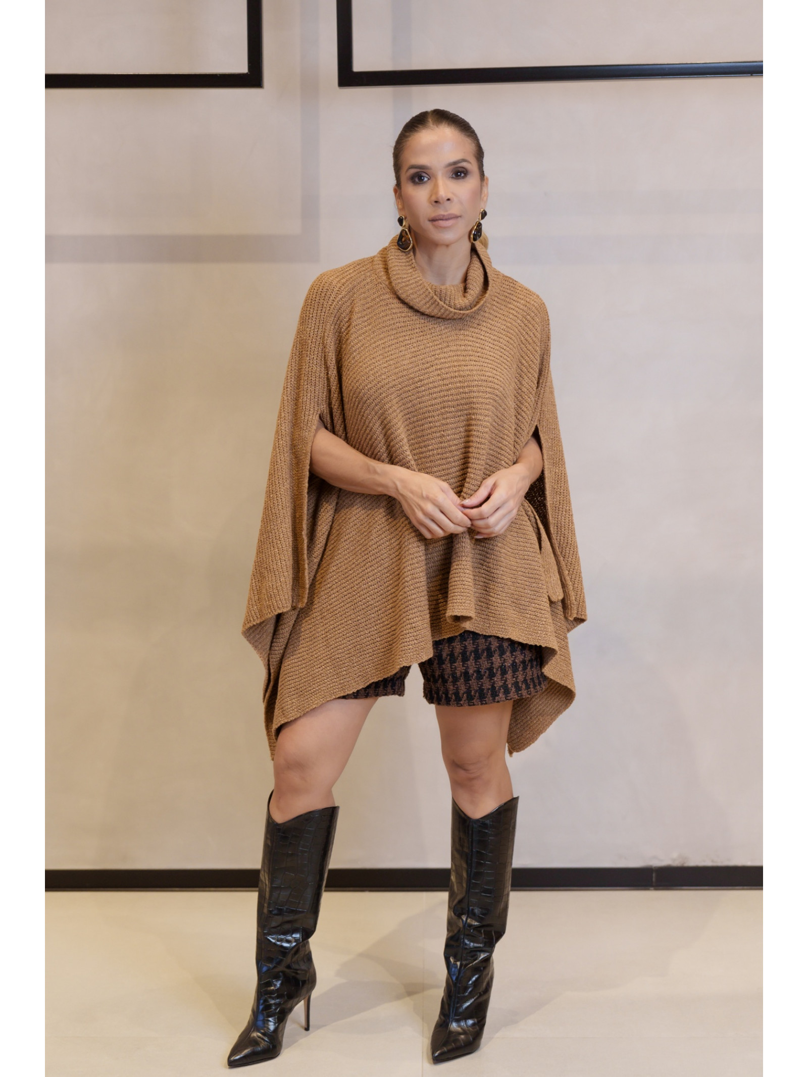 PONCHO ALINE